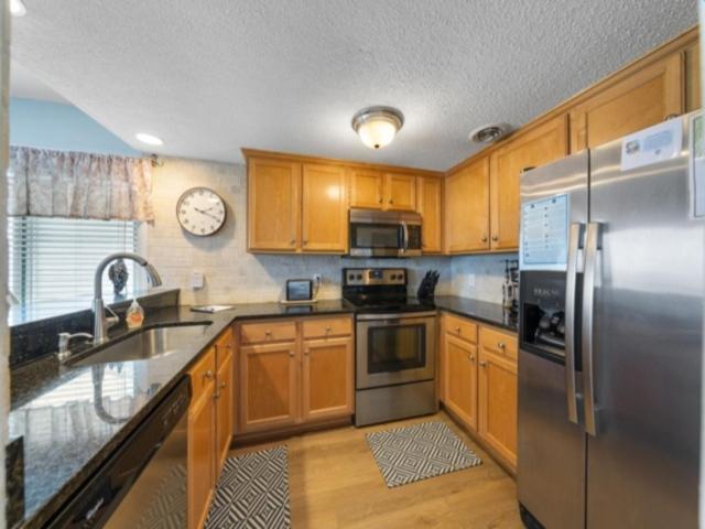 Fiddler Sunrise Apartment