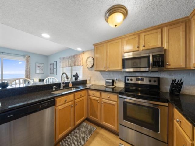 Fiddler Sunrise Apartment