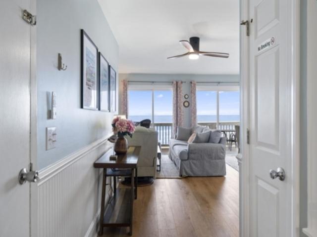 Fiddler Sunrise Apartment *