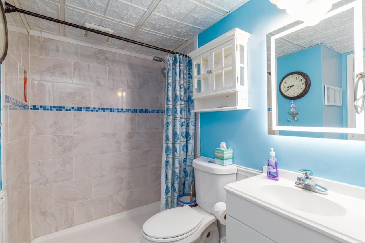 Book With Brooki By The And Boardwalk Holiday home Carolina Beach