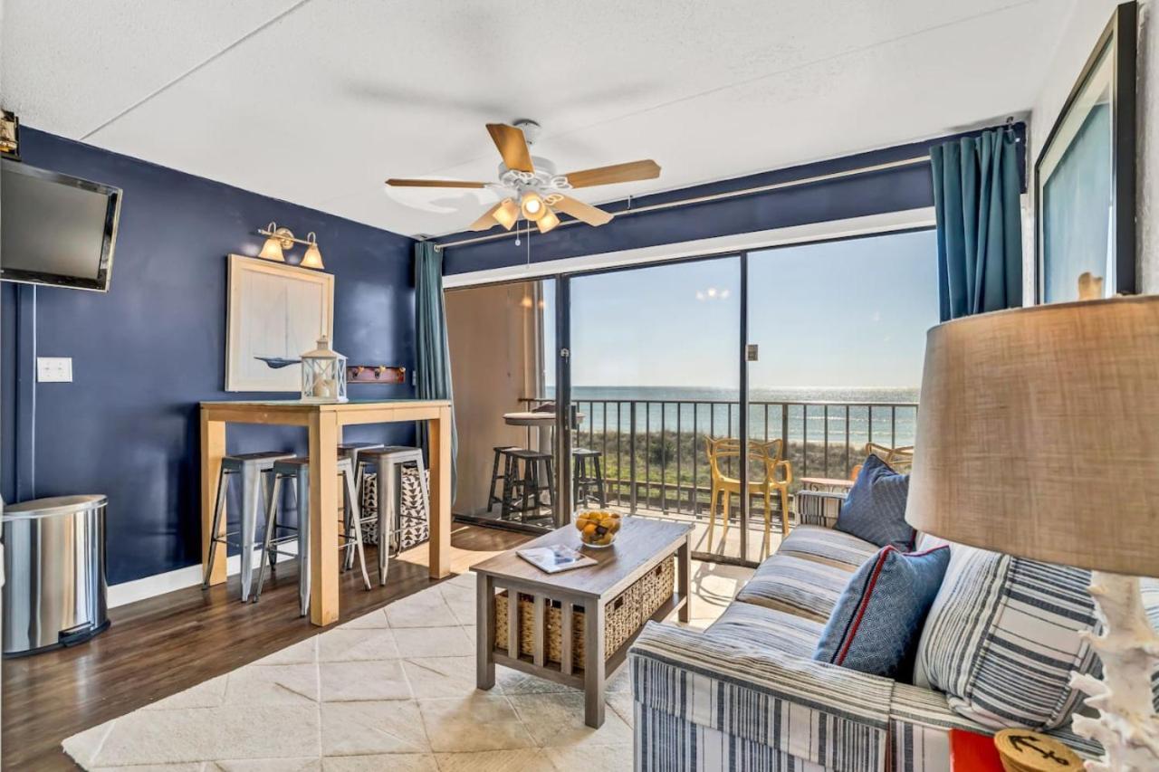Nautical Oceanside Oasis Sleeps 4 Holiday home Carolina Beach