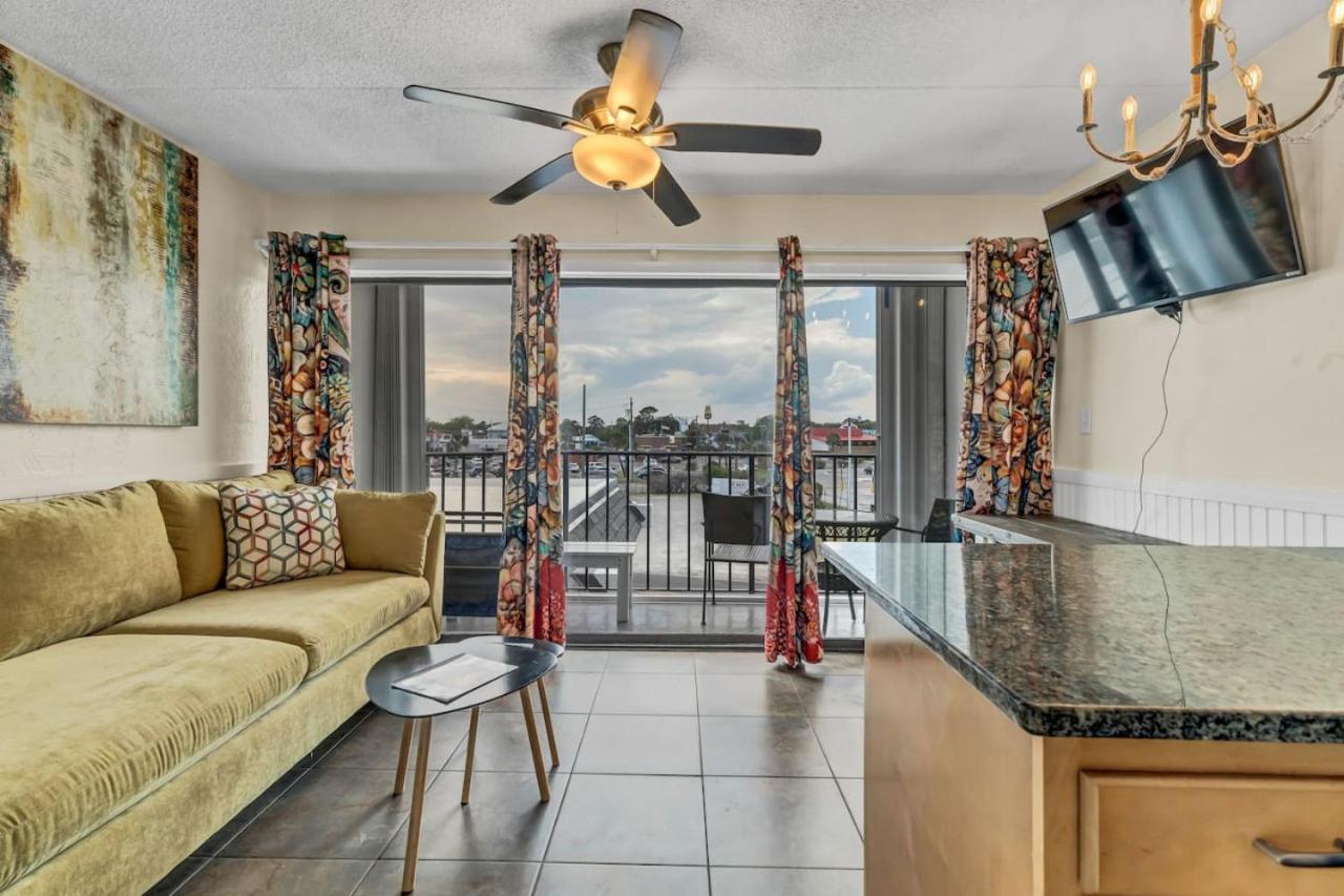 Holiday home Sea La Vie On The Boardwalk