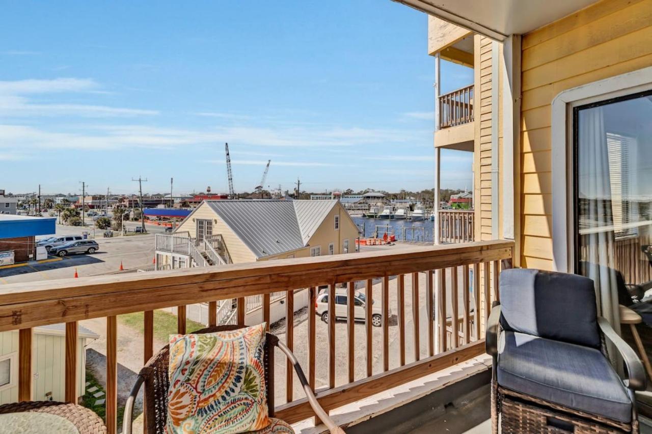 Going Coastal In Beach Harbour