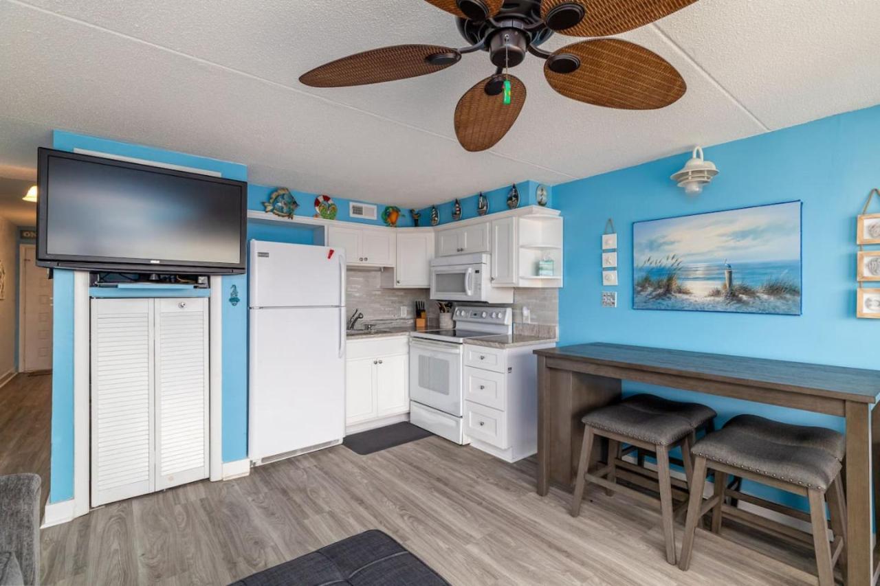 Holiday home Book With Brooki By The And Boardwalk Carolina Beach