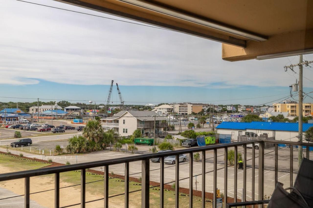 Book With Brooki By The And Boardwalk