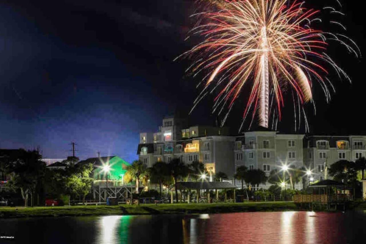 Seas The Day With Fantastic Marina Views Holiday home Carolina Beach