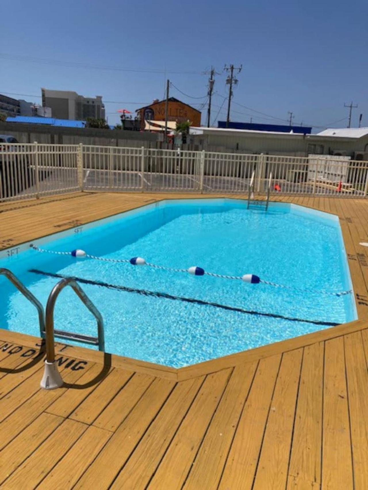 Seas The Day With Fantastic Marina Views *