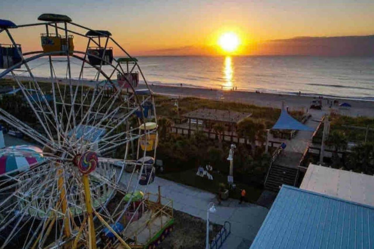 Nautical Oceanside Oasis Sleeps 4 Holiday home *