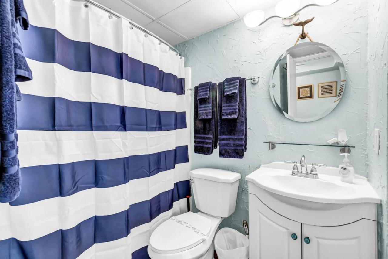 Holiday home Nautical Oceanside Oasis Sleeps 4 Carolina Beach