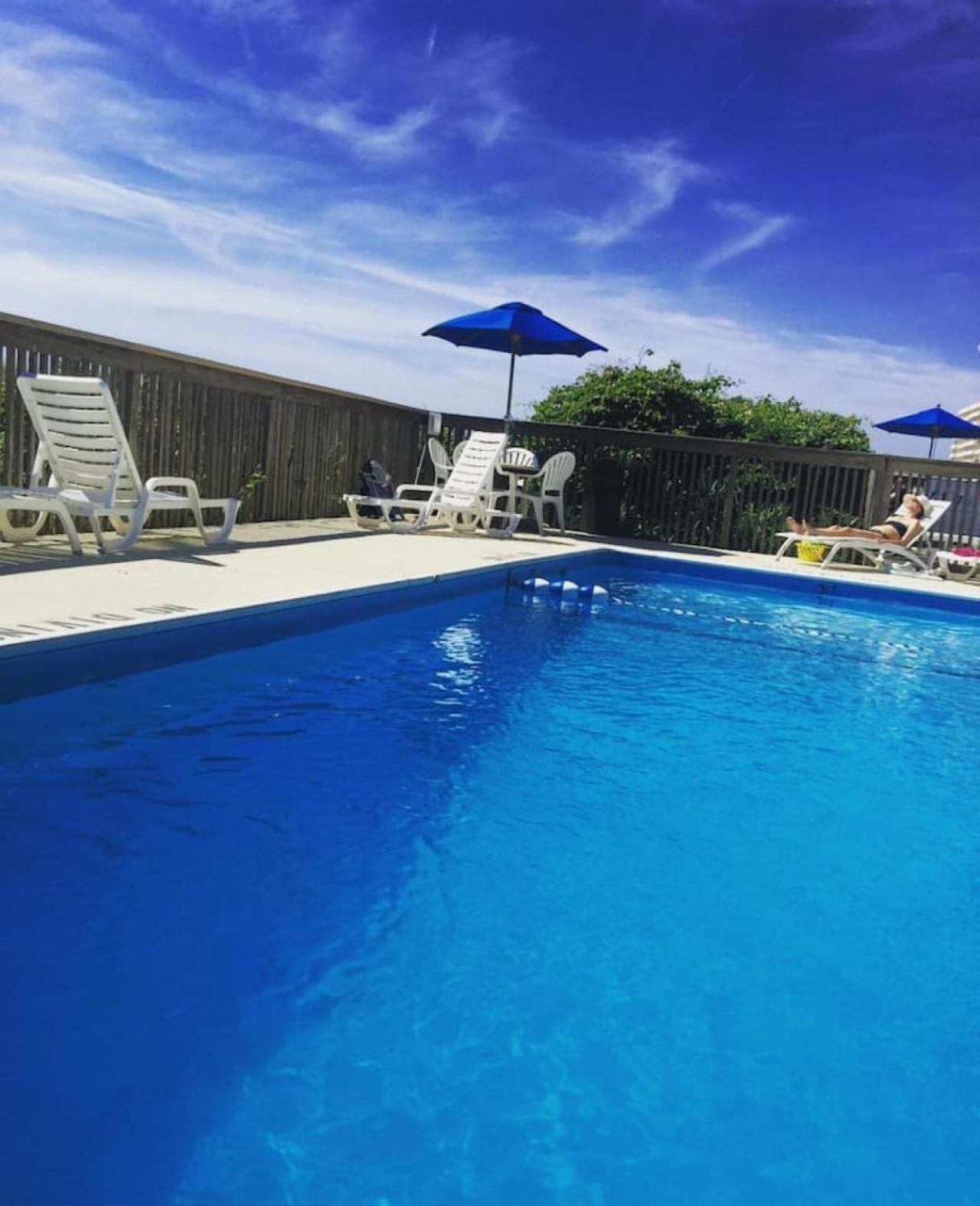 Nautical Oceanside Oasis Sleeps 4 Holiday home