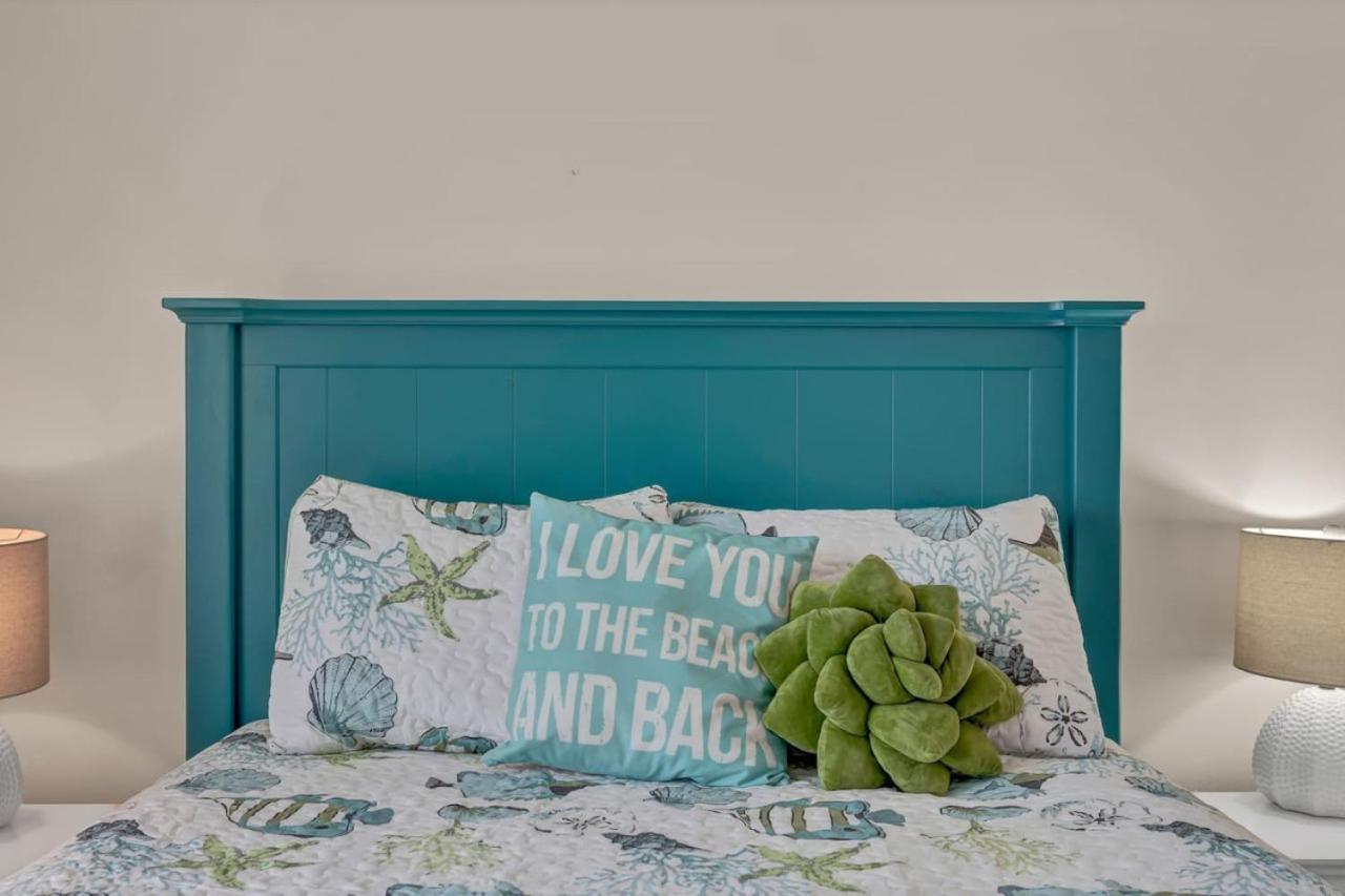 Holiday home Coastal Escape On Park Carolina Beach