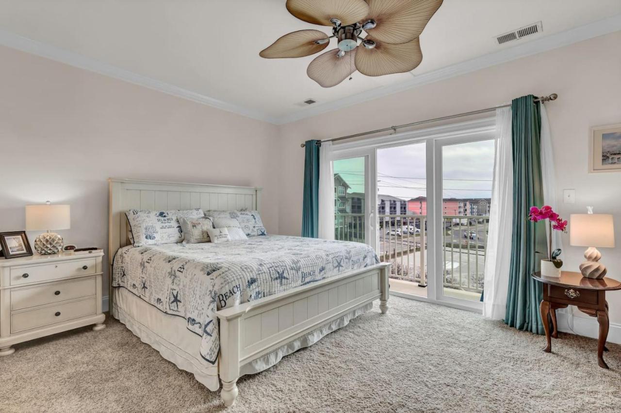Coastal Escape On Park Holiday home Carolina Beach