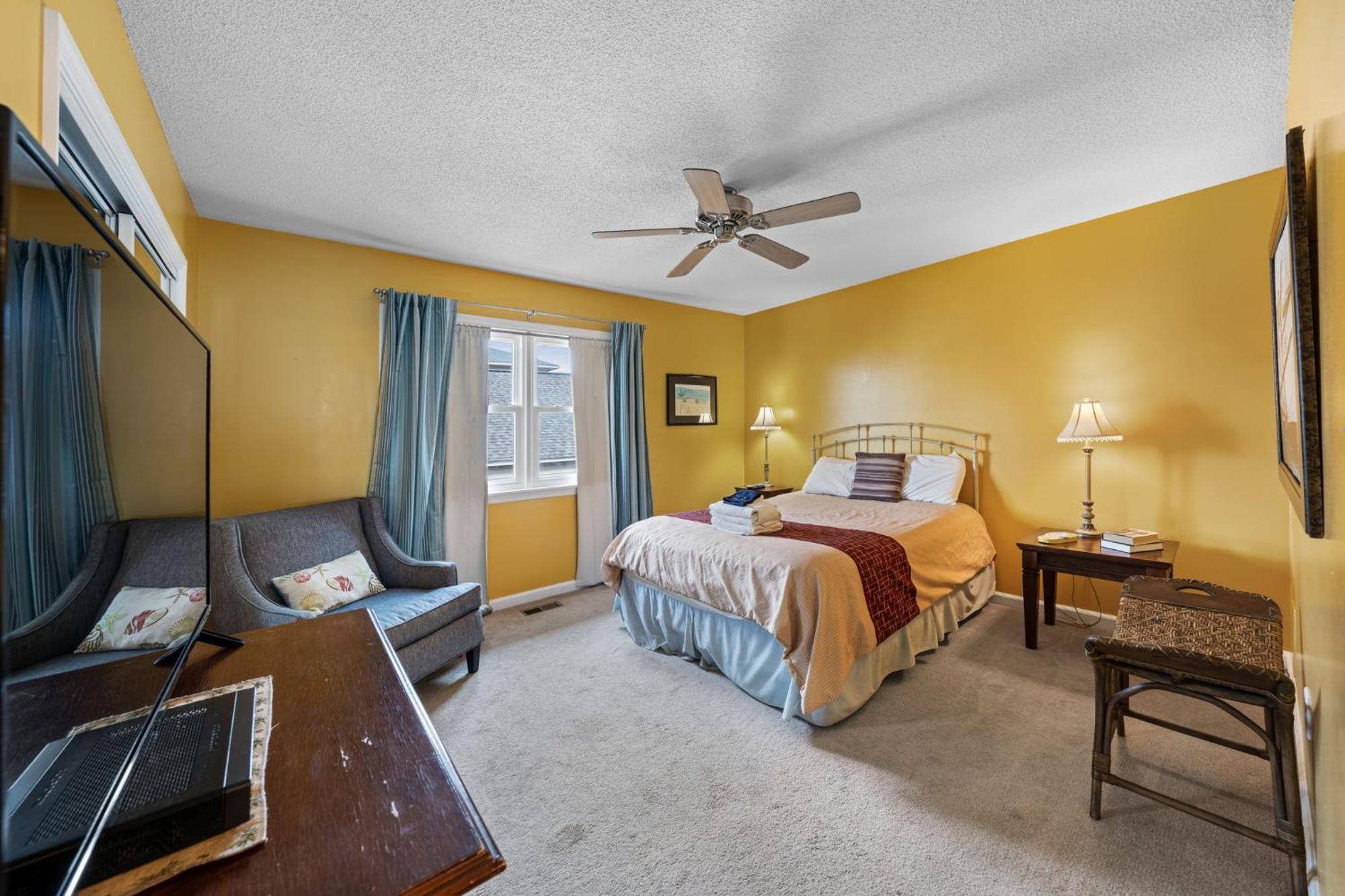 Holiday home Lobster Great Location, Steps To The