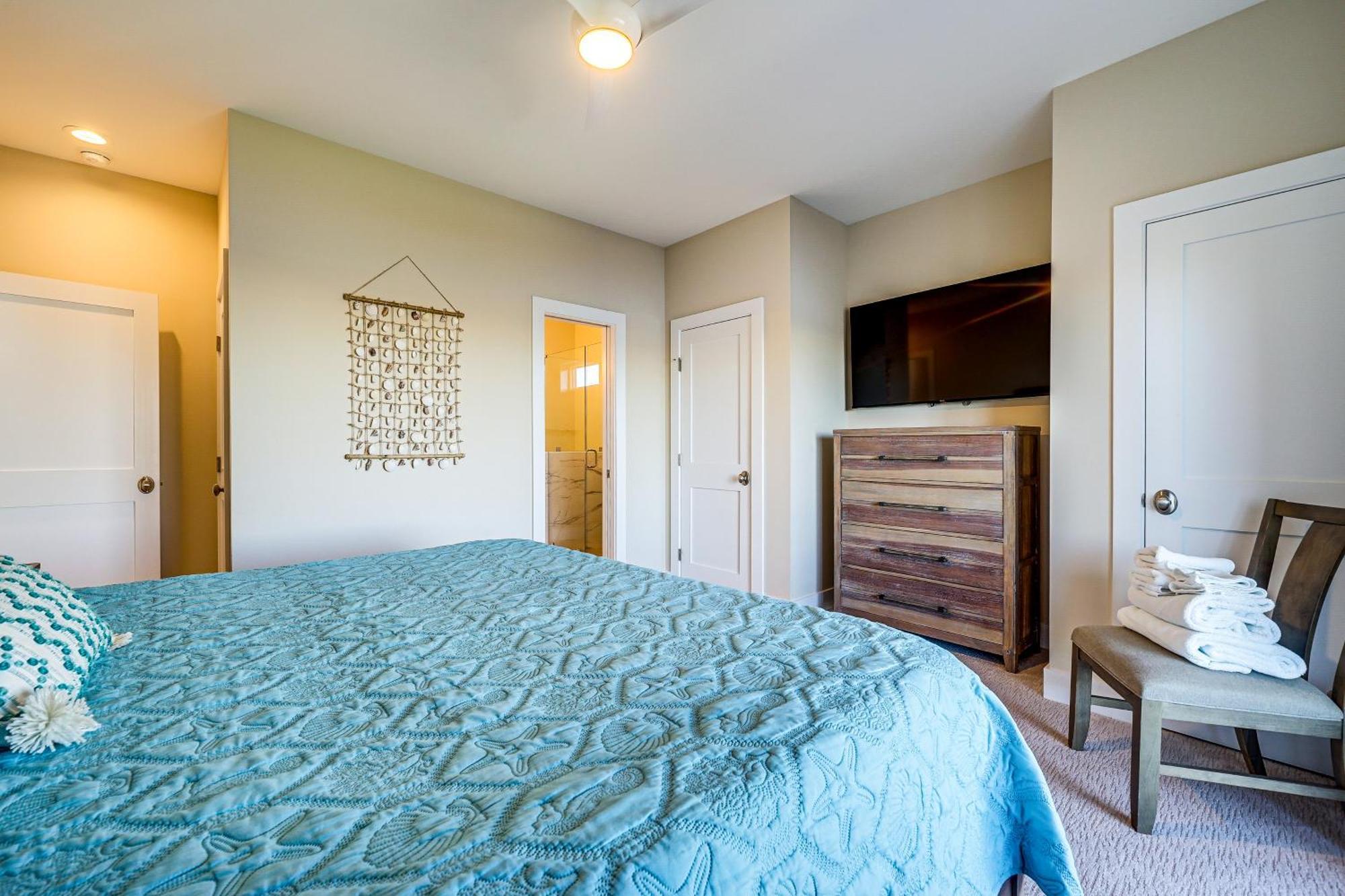 Holiday home Lakefront Carolina Townhome With 3 Balconies! Carolina Beach
