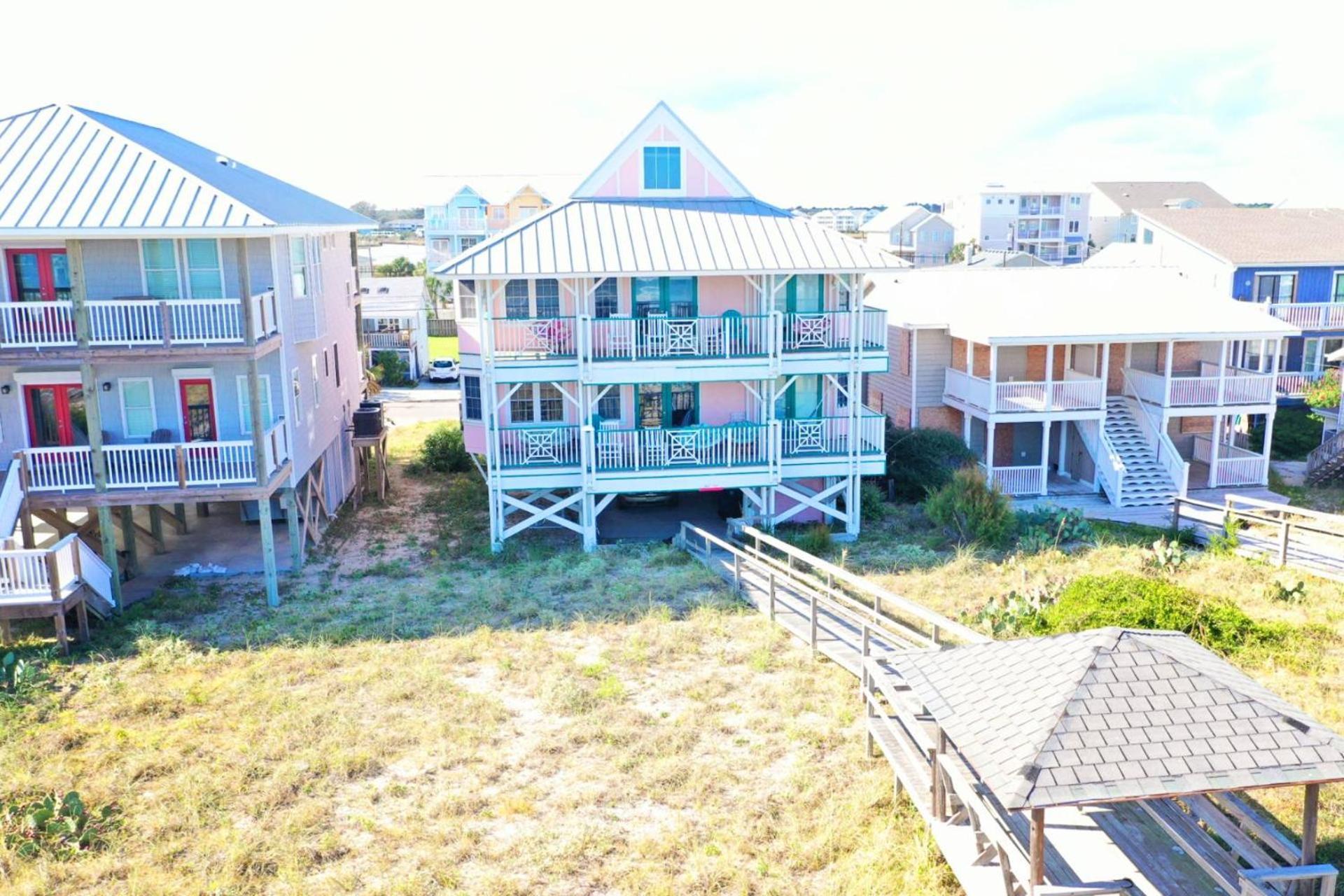 Holiday home Legasea House