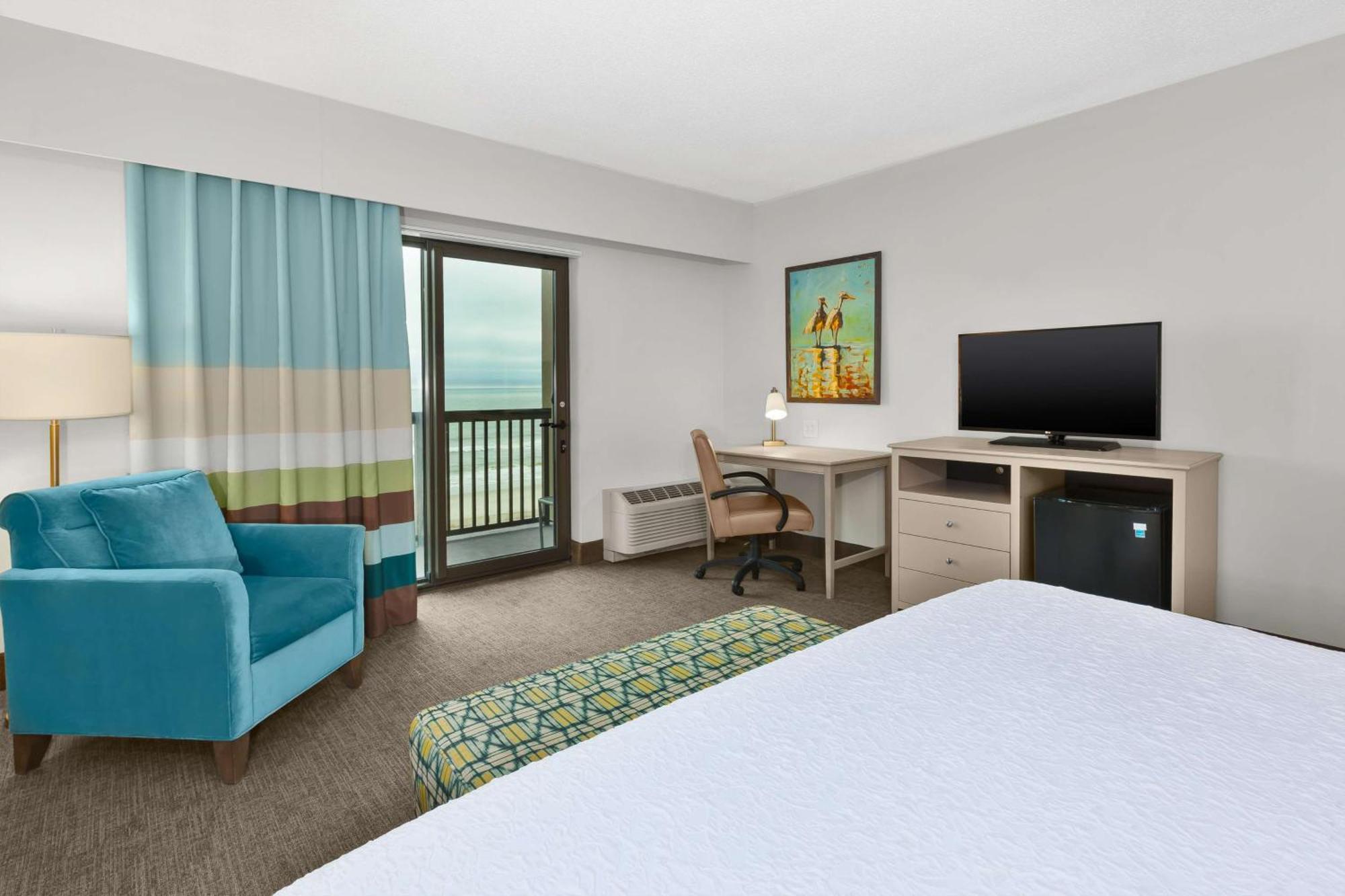 Hampton Inn & Suites By Hilton Carolina Beach Oceanfront Hotel