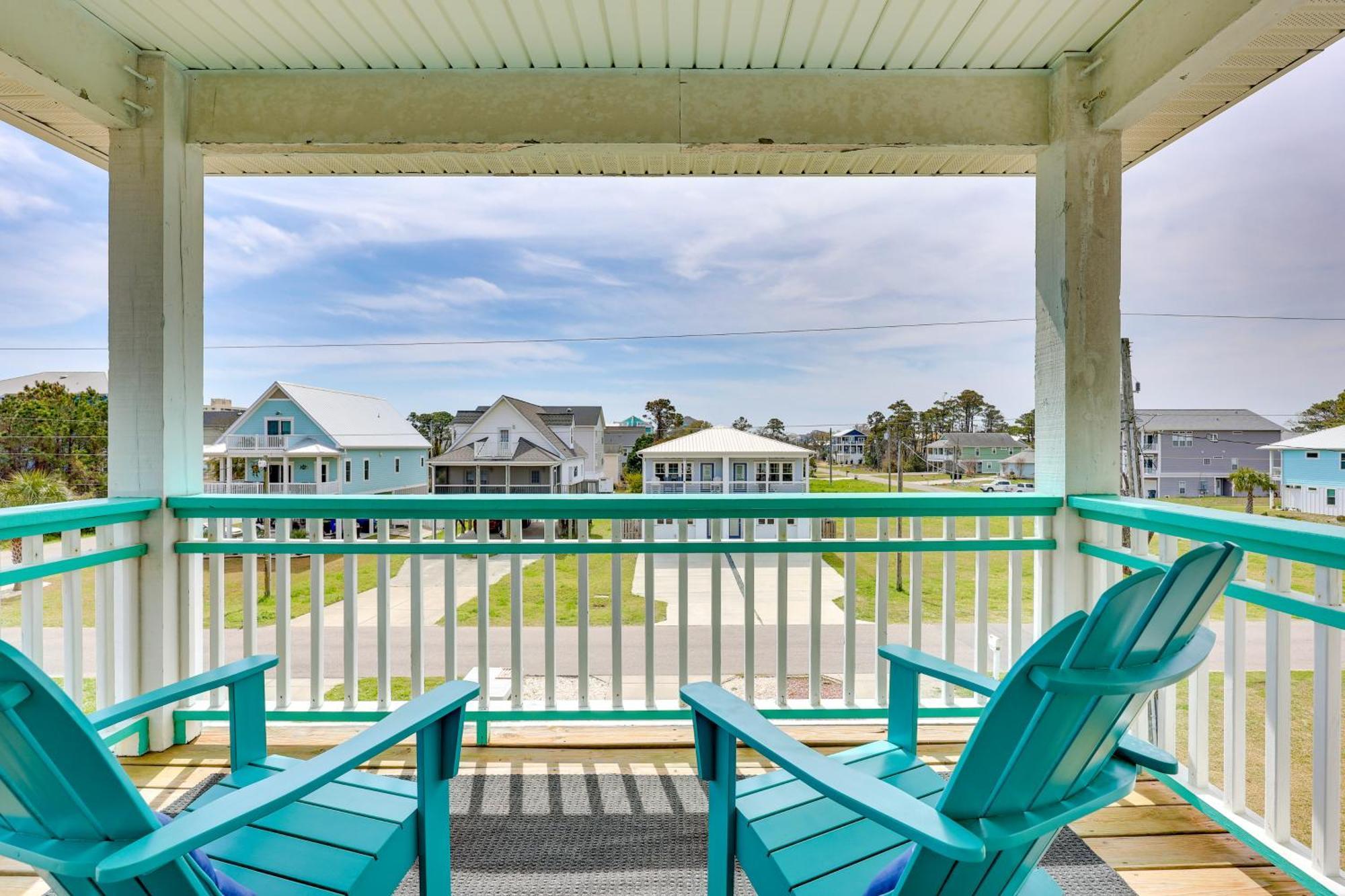 Calm Coastal Haven With 2 Balconies Near Holiday home