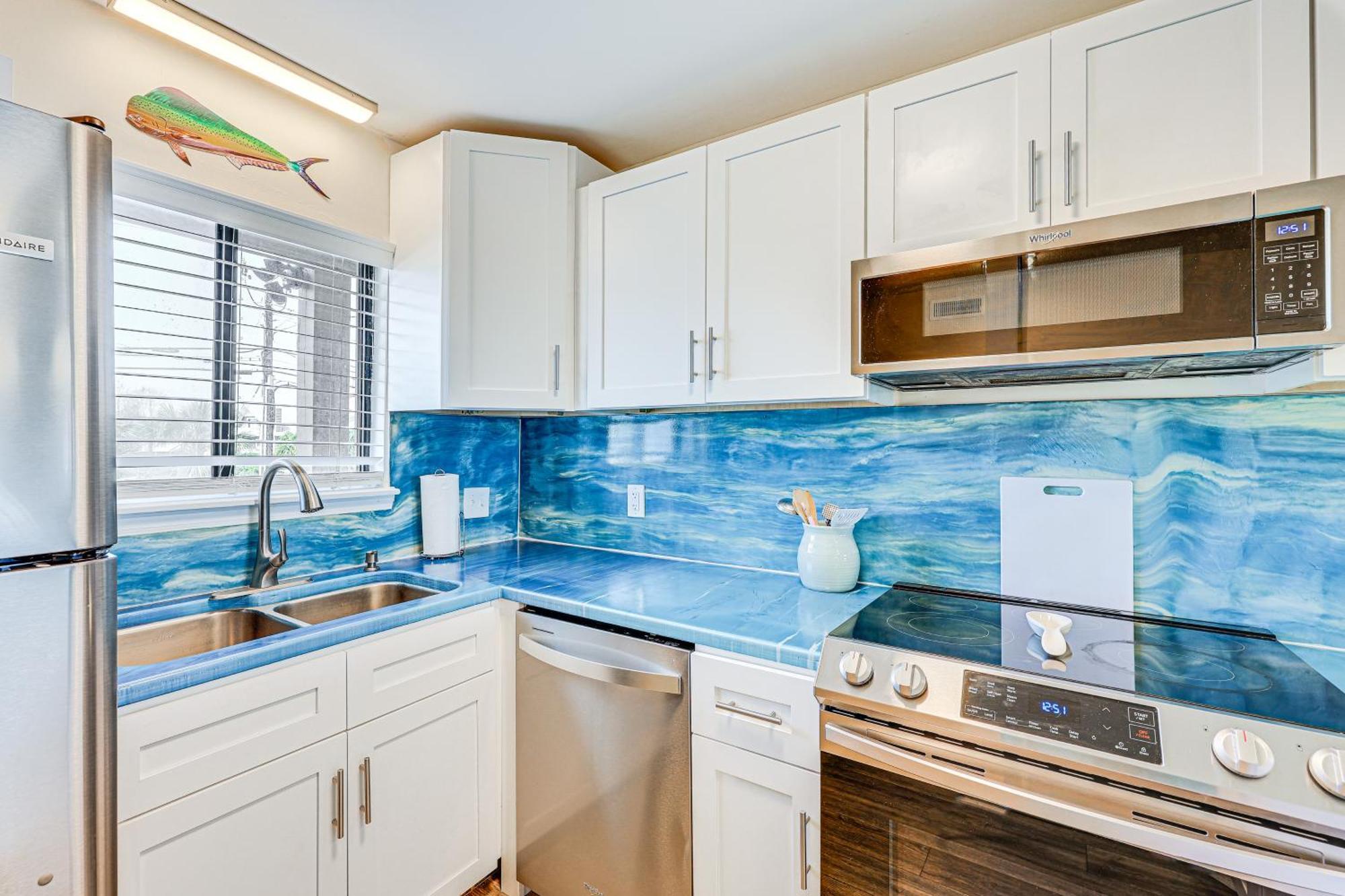 Carolina With Balcony And Ocean Access! Carolina Beach