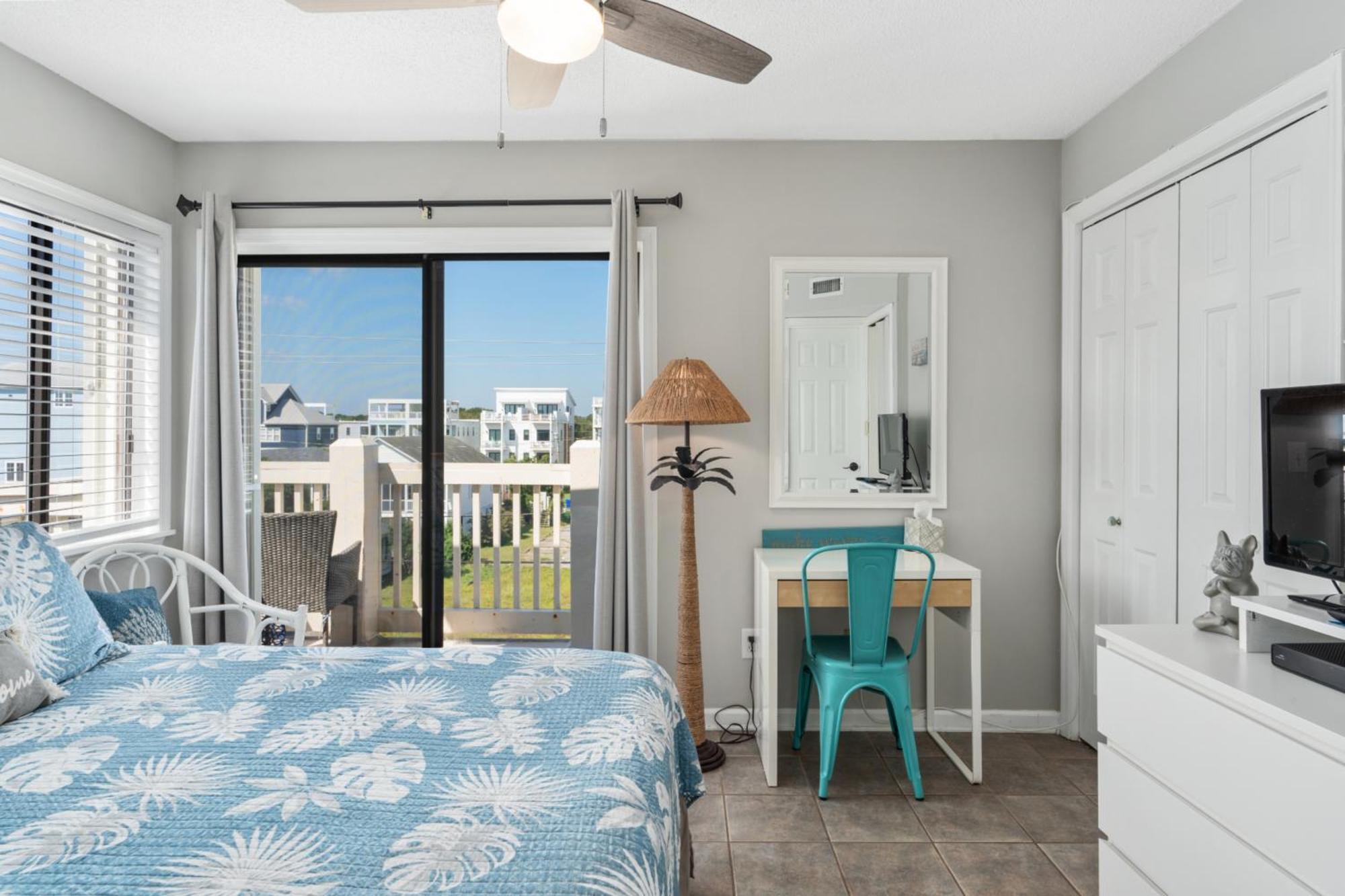 Seaside Sunrise Sanctuary Apartment *