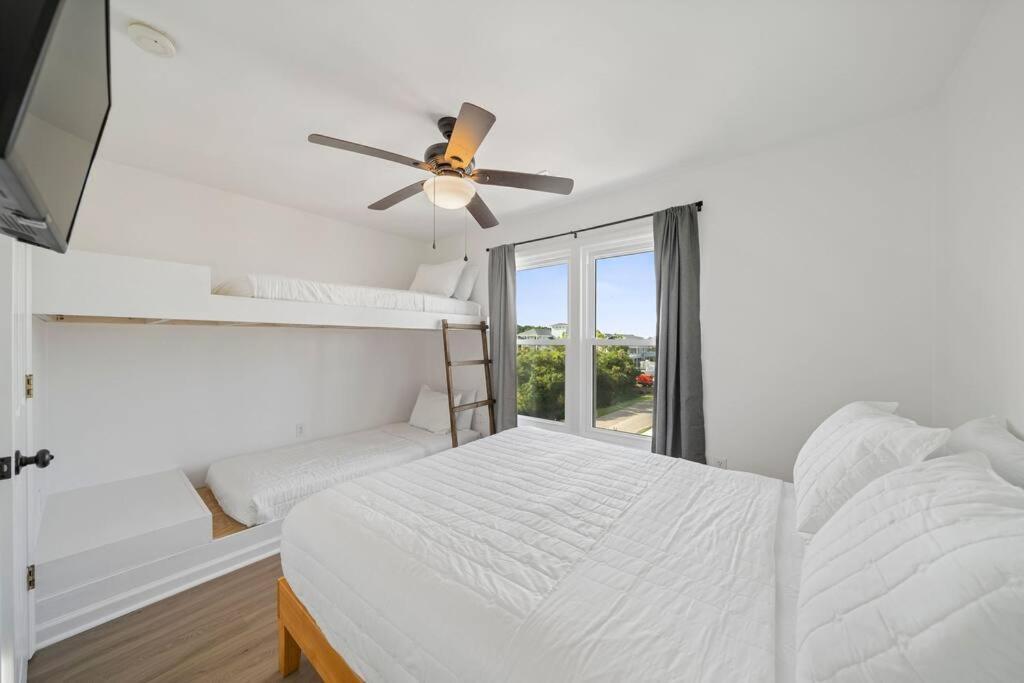 Cb Ocean Breeze - One Block From The Beach Apartment Carolina Beach