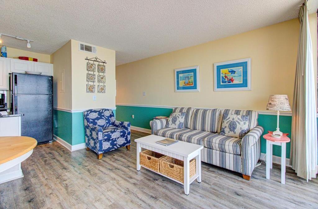 Apartment 1003 Ocean Breeze *