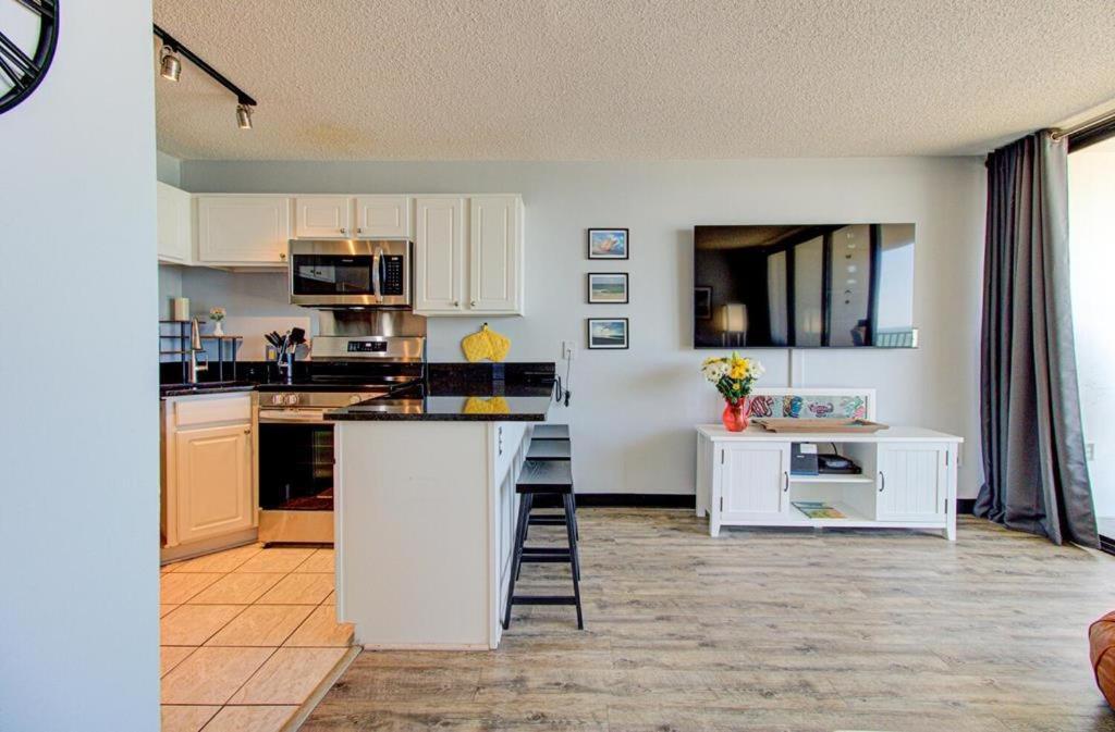 0510 Beachtrippin' Apartment *