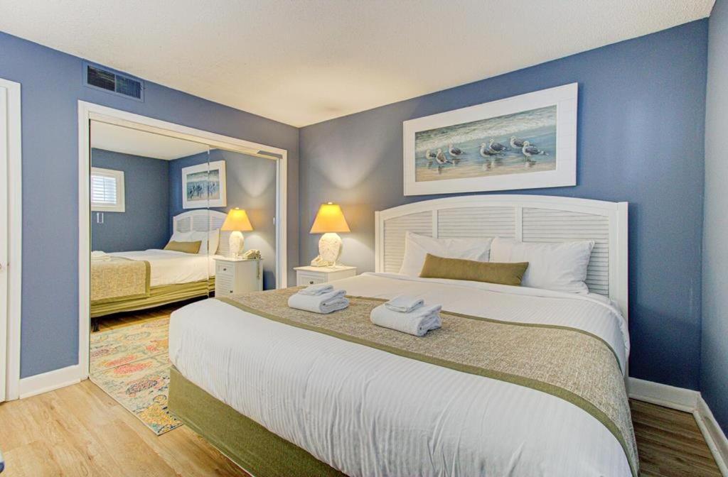 Apartment 0409 *