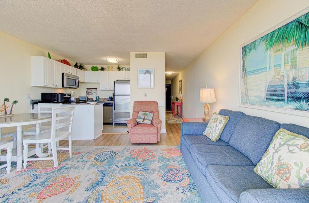 Apartment 0409 *