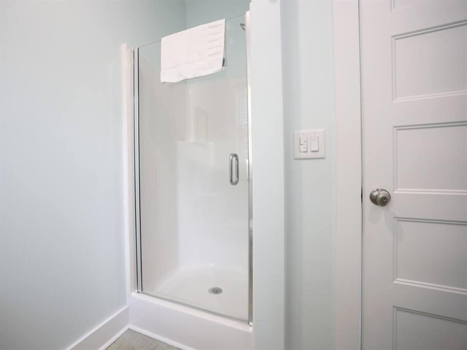 Holiday home Modern Upscale-house @ Lake-golf Cart Rental-ev Carolina Beach
