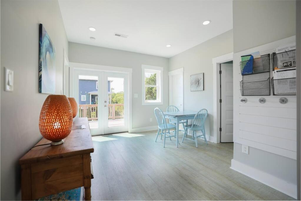 Modern Upscale-house @ Lake-golf Cart Rental-ev