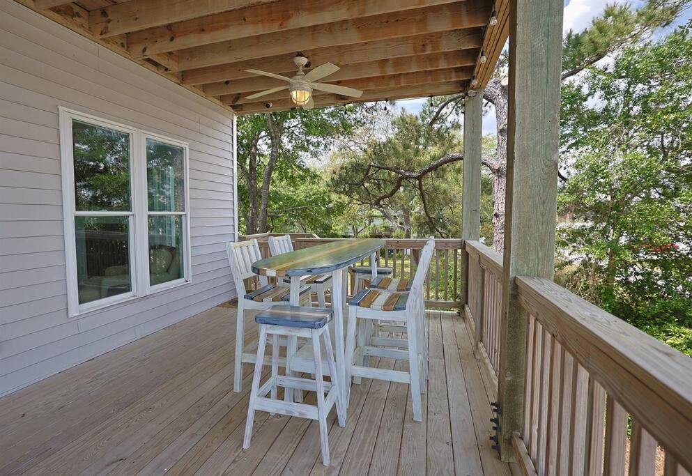 Modern Upscale-house @ Lake-golf Cart Rental-ev Holiday home *
