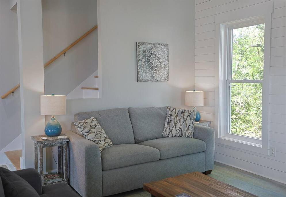 Modern Upscale-house @ Lake-golf Cart Rental-ev