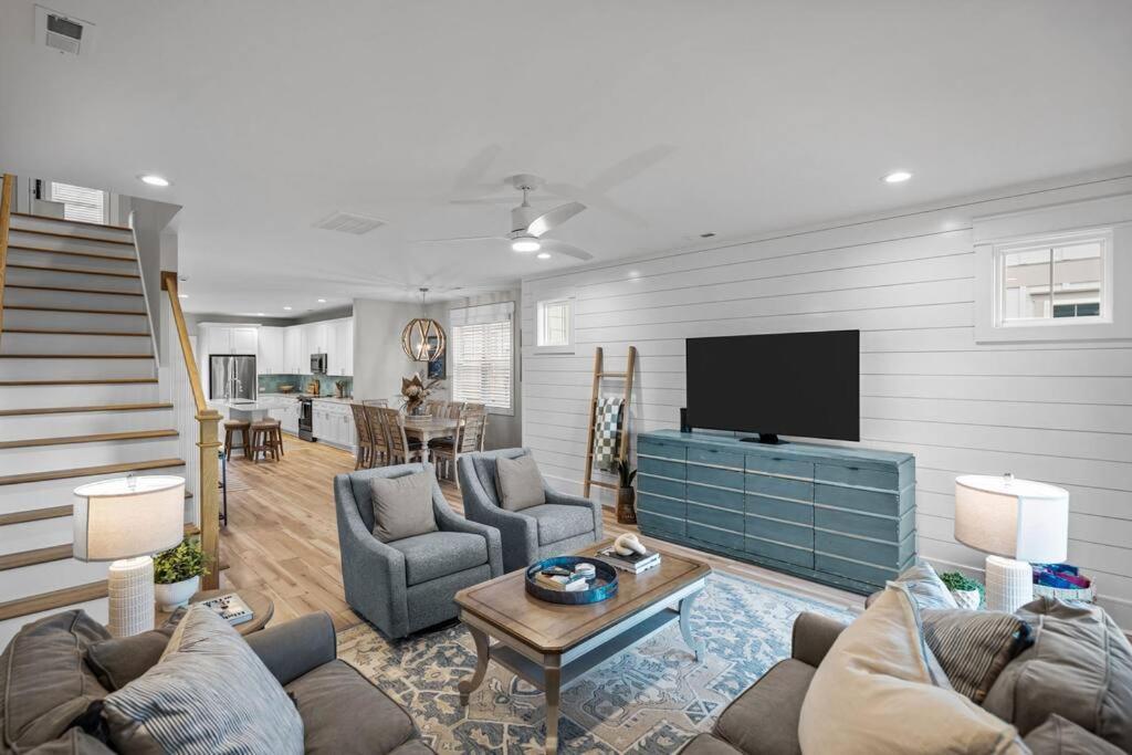 Holiday home Social & Coastal! Carolina Beach