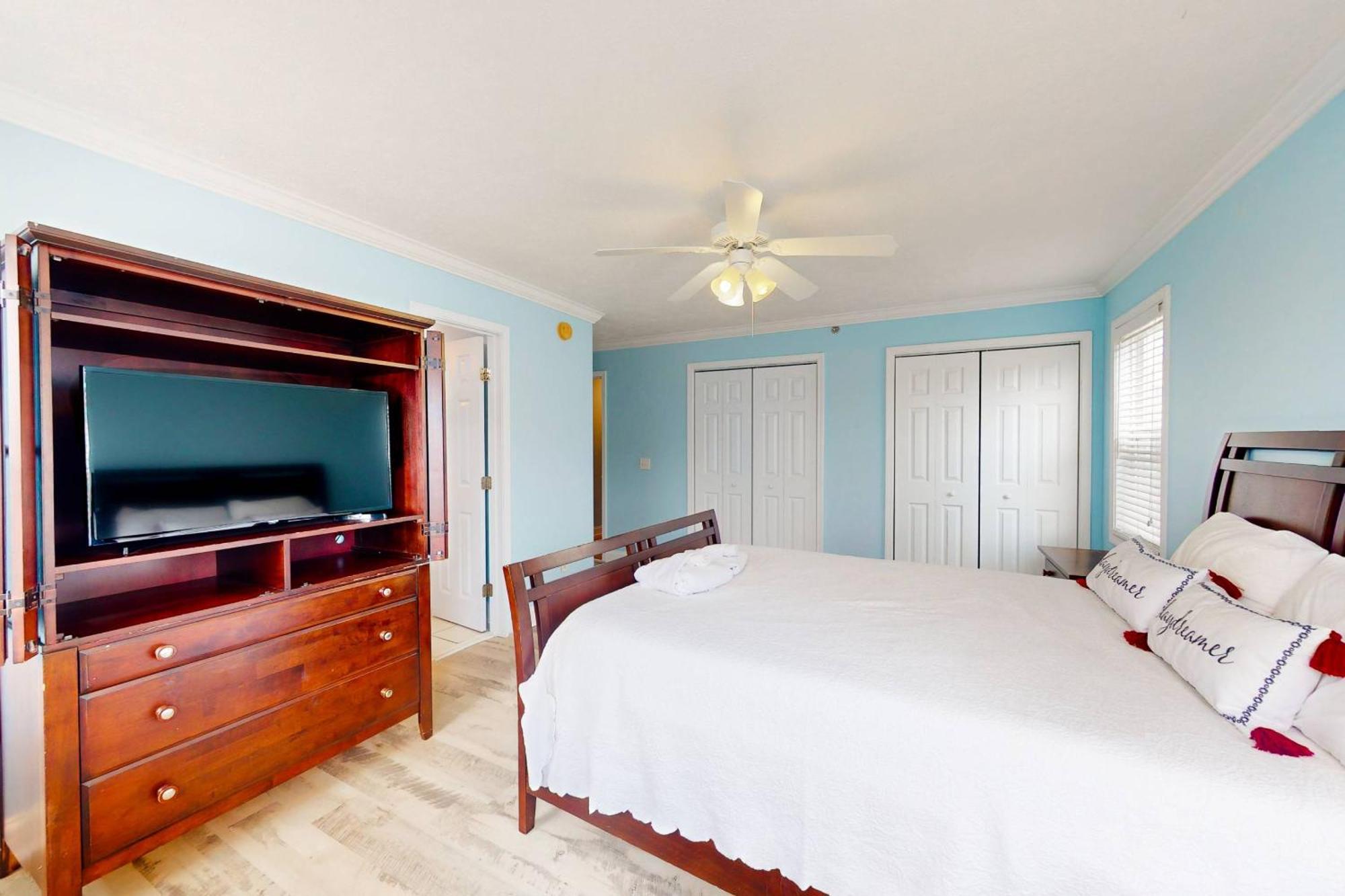 Bleu Pearl Carolina Beach