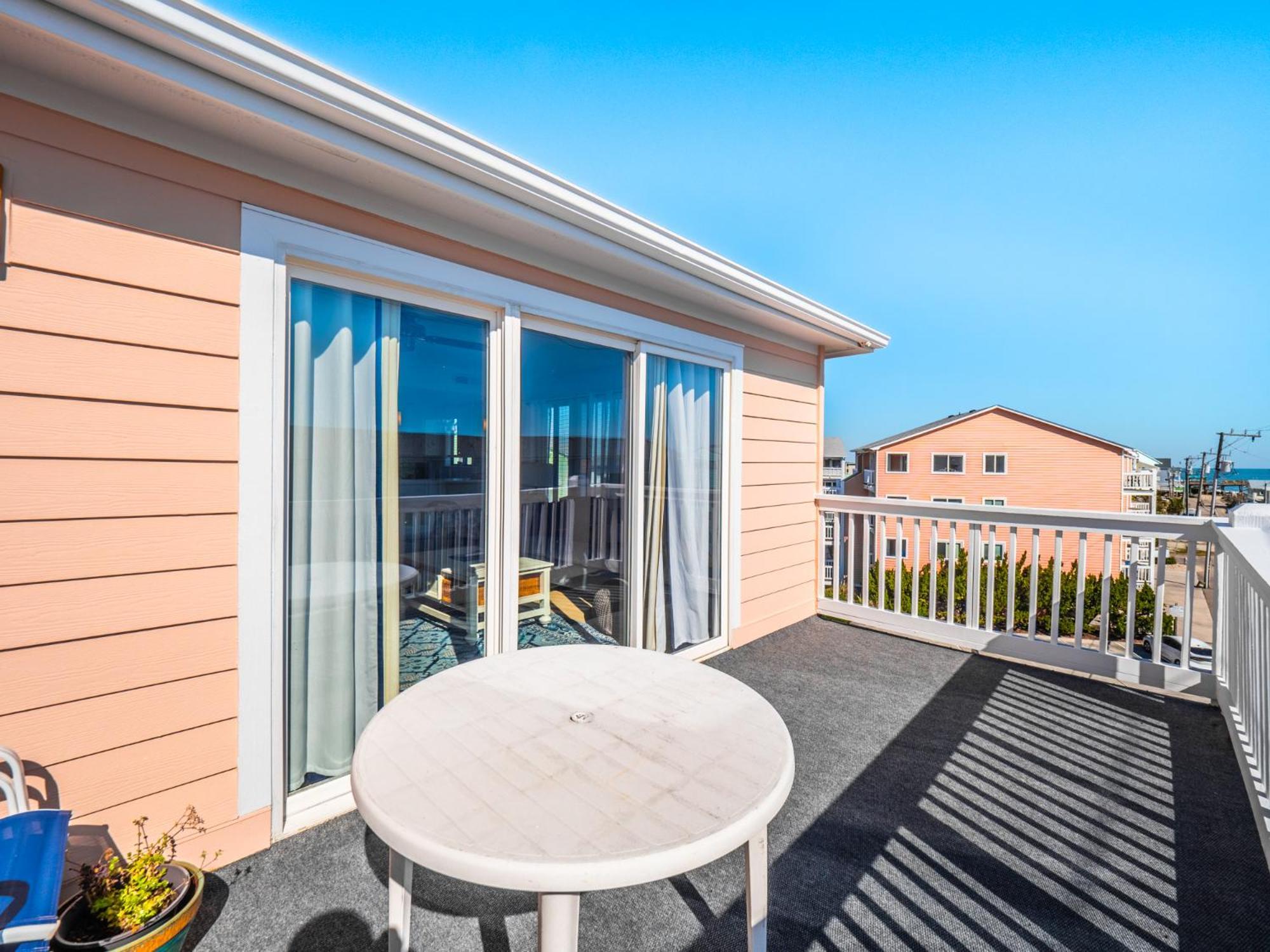 Apartment Sunskipper #6g - At Ease Carolina Beach
