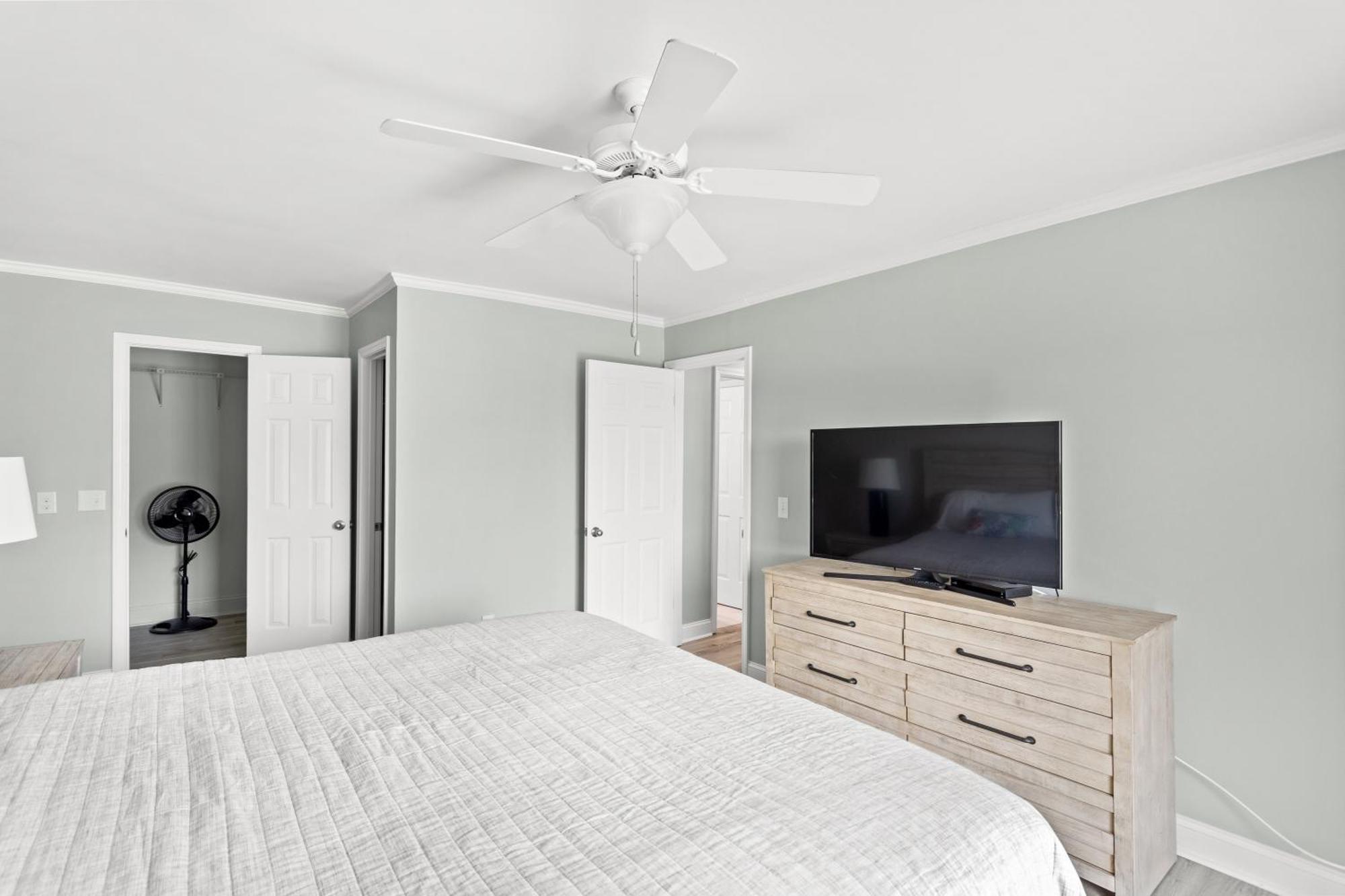 Sands Ii #j3- Seaesta Apartment *