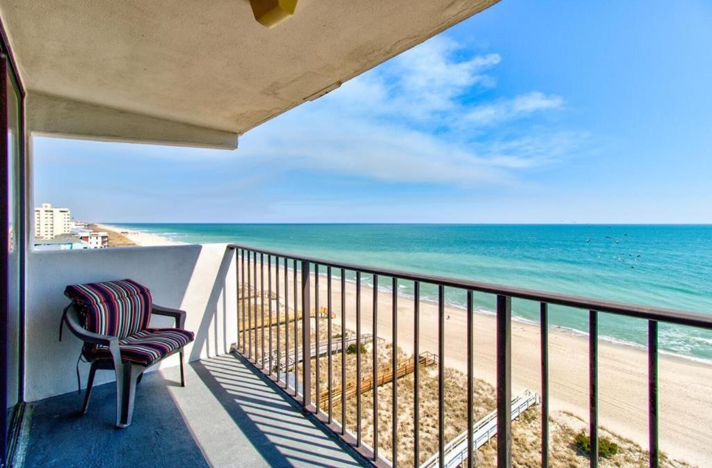 Apartment 0901 Salty Dayz Tower