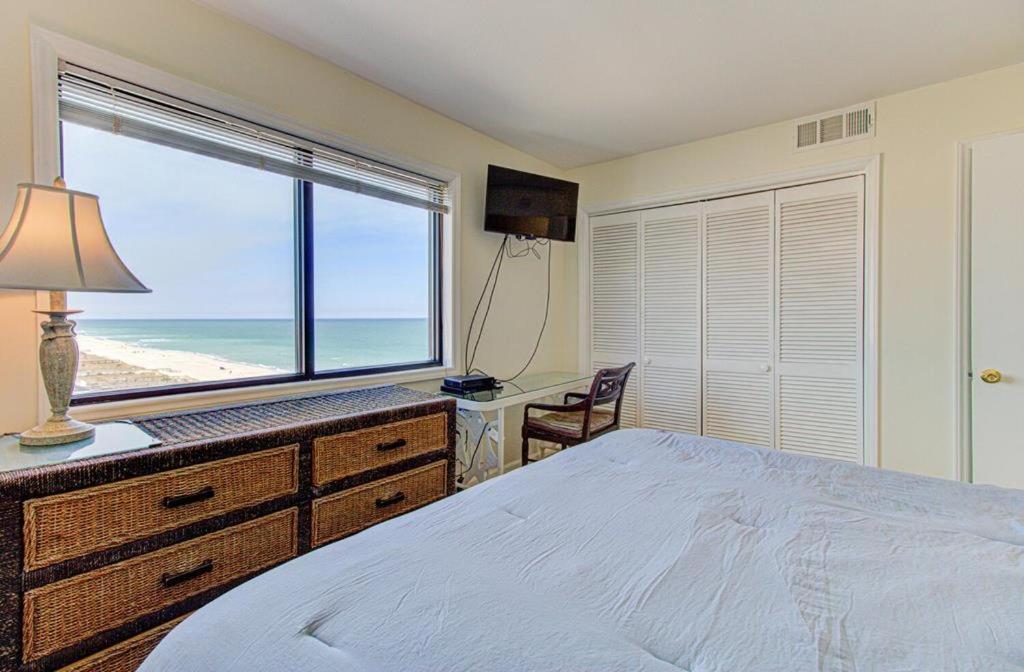Apartment 0901 Salty Dayz Tower Carolina Beach
