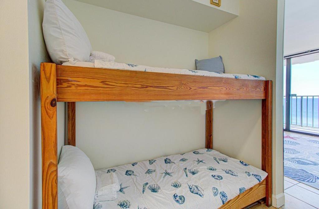 Apartment 0901 Salty Dayz Tower *