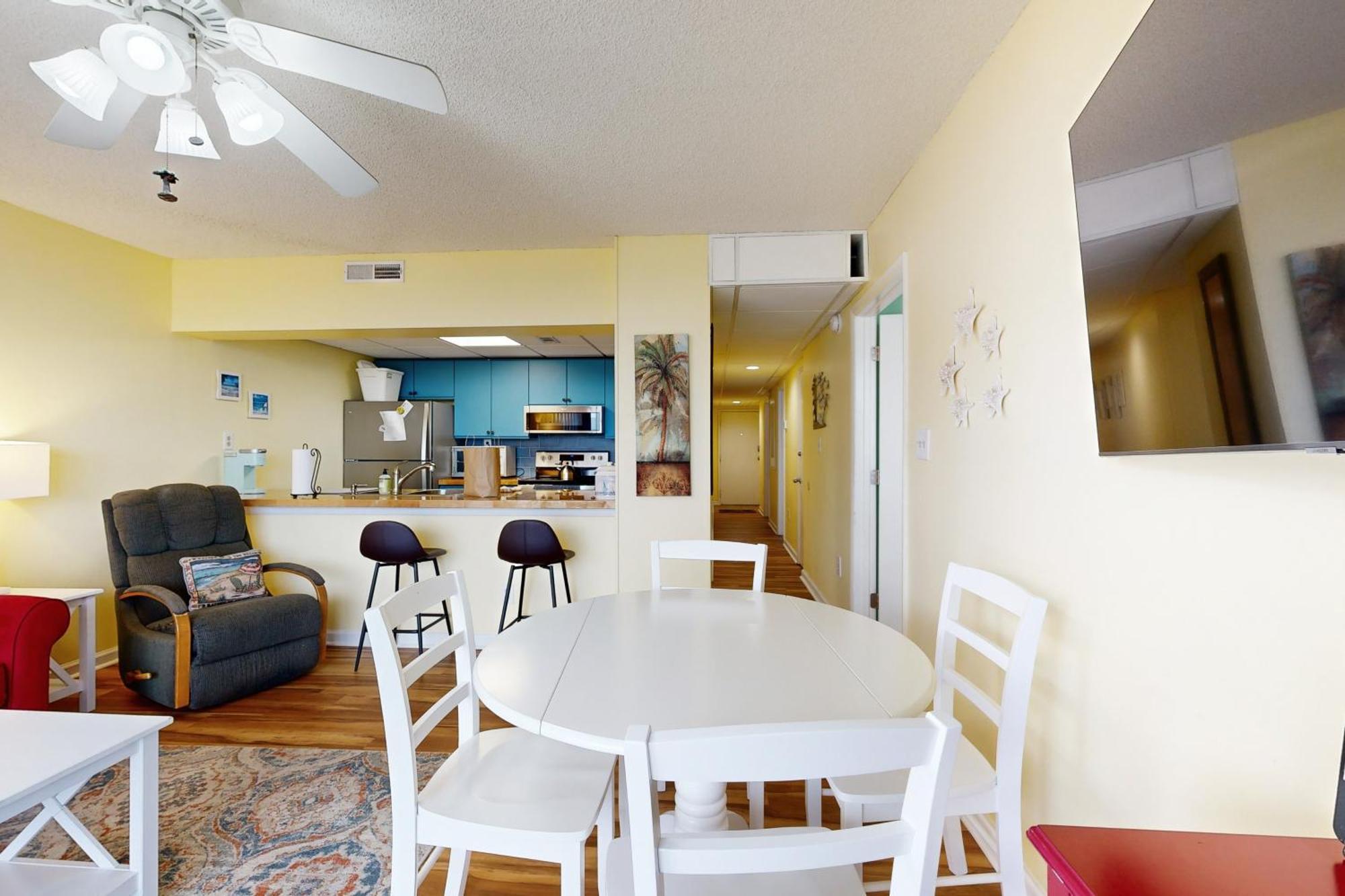 Almost Paradise Apartment *