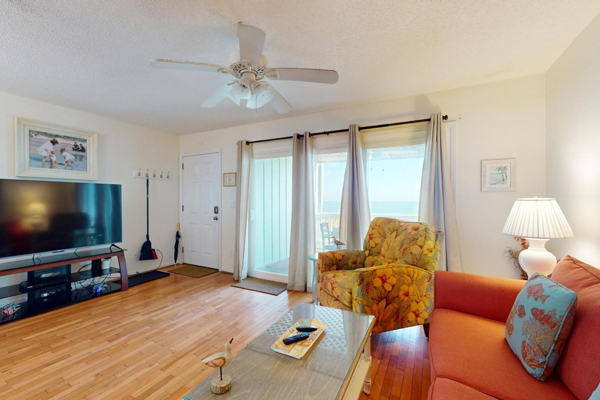 Apartment Reef Therapy Carolina Beach