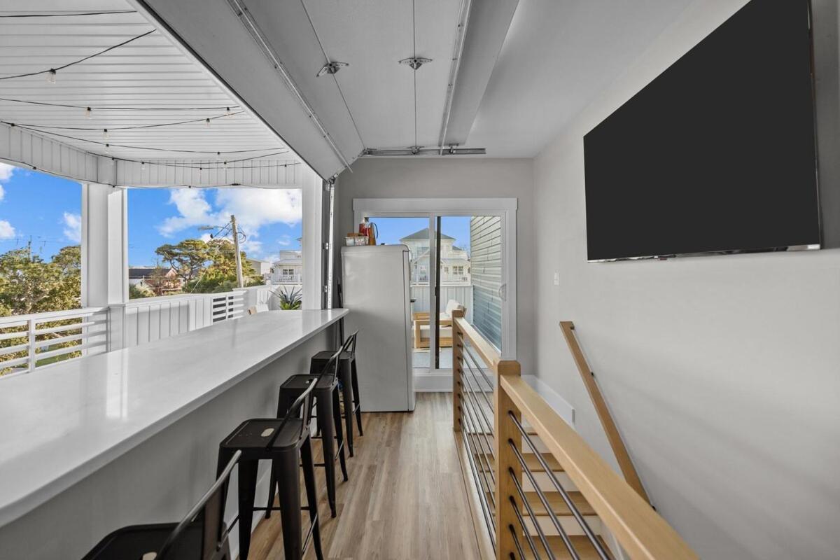 5 Min Walk To Roof Patio Office Garage Bbq Apartment *