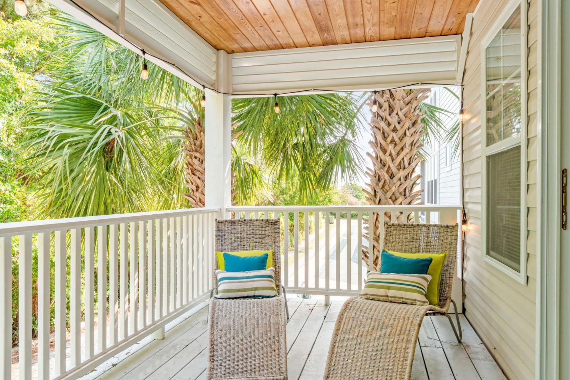 The Salty Gal - Carolina Beach-kure * Carolina Beach
