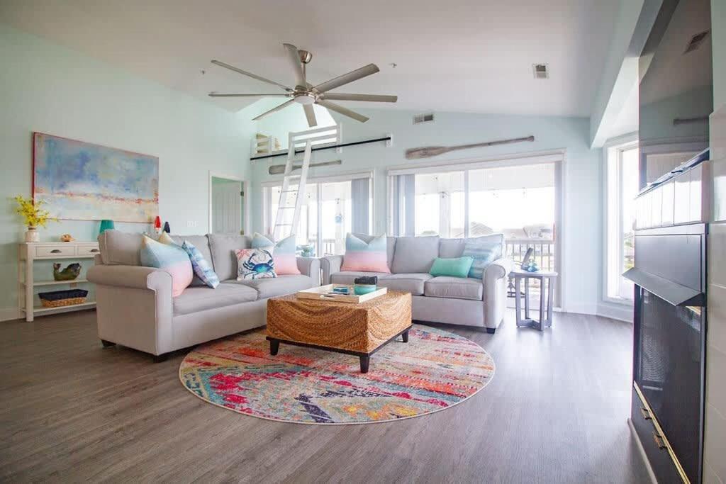 Holiday home Stunning Harbor Views Boat Slip, 2 King Bedrooms,