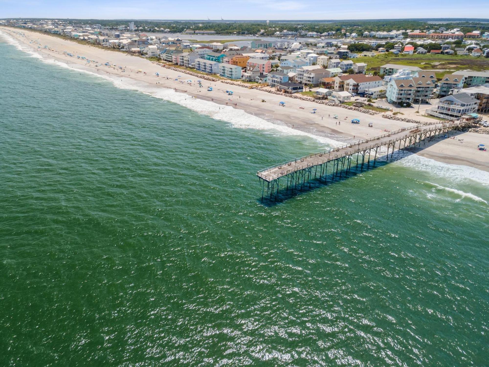 Tiki Time At North Pier Carolina Getaway Carolina Beach