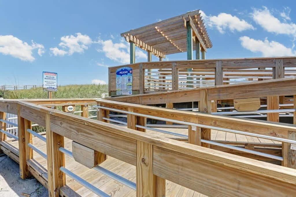 Harbour 17 At The Cb Boardwalk Walk To Everything! * Carolina Beach
