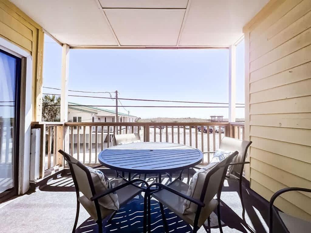 Holiday home Harbour 17 At The Cb Boardwalk Walk To Everything! Carolina Beach