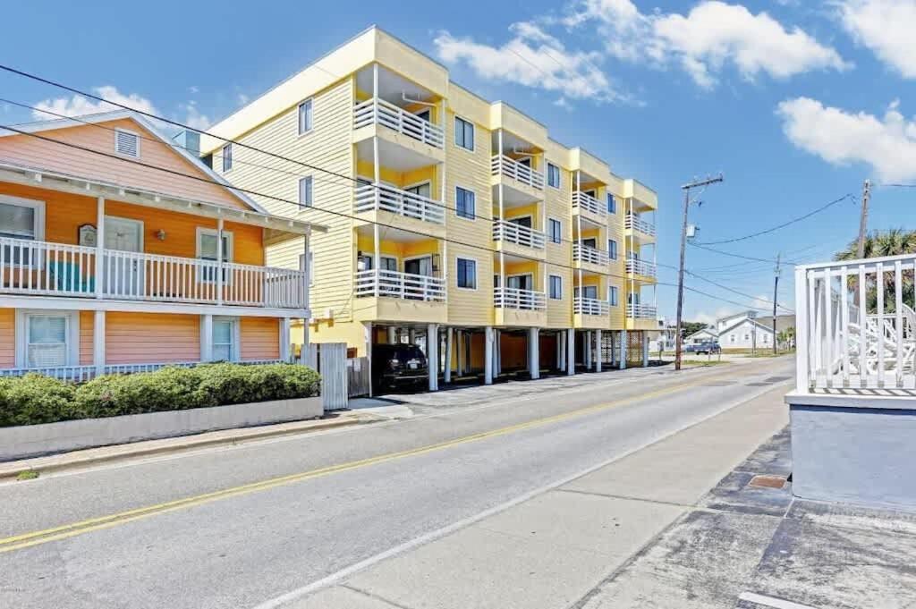 Harbour 17 At The Cb Boardwalk Walk To Everything! Holiday home Carolina Beach
