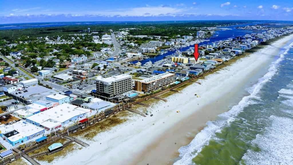 Harbour 16 @ The Carolina Boardwalk - Full Remodel! Holiday home Carolina Beach