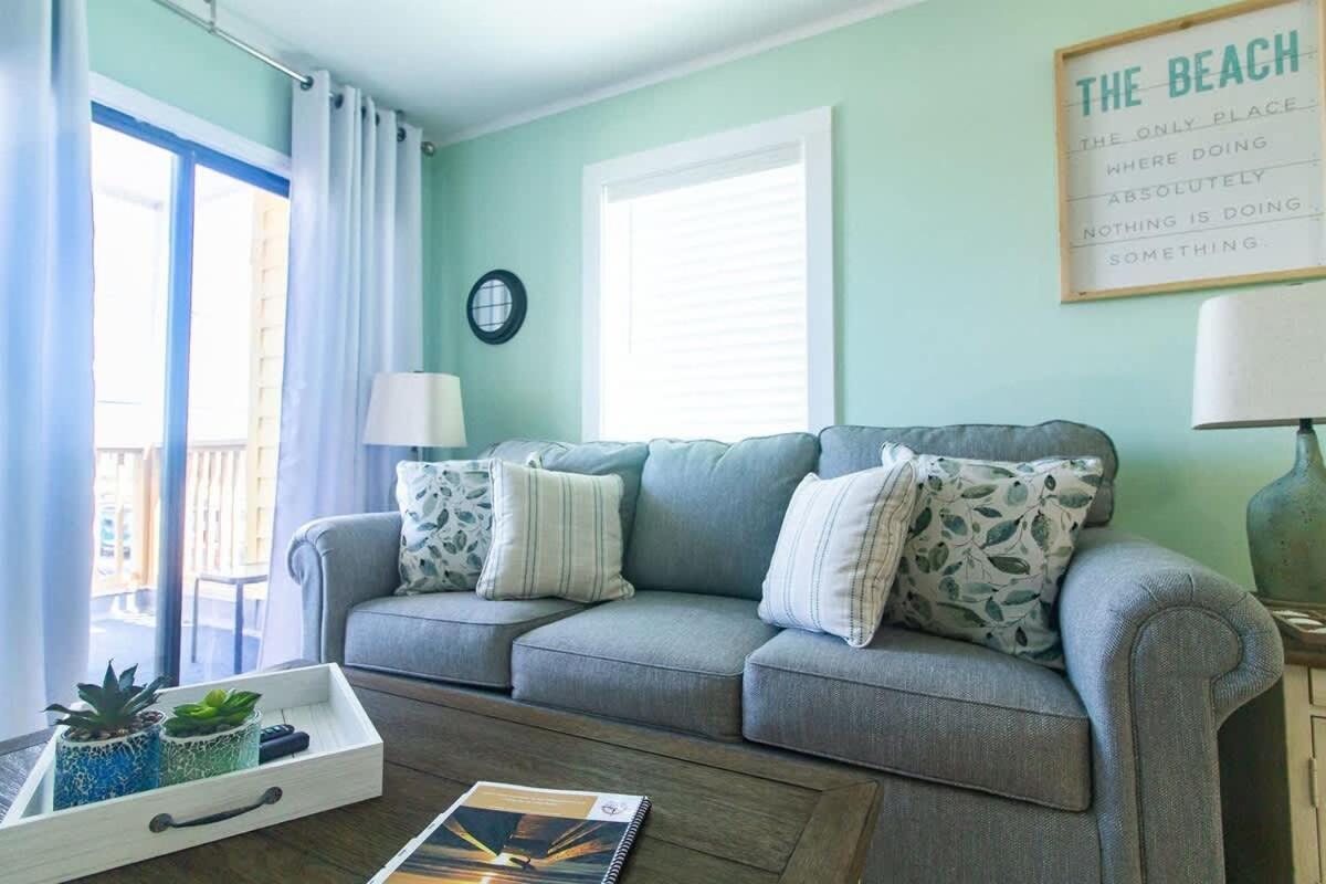 Harbour 16 @ The Carolina Boardwalk - Full Remodel! Holiday home Carolina Beach